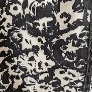 Lululemon black and white patterned jacket